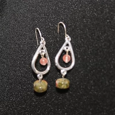 MirroredUnakite